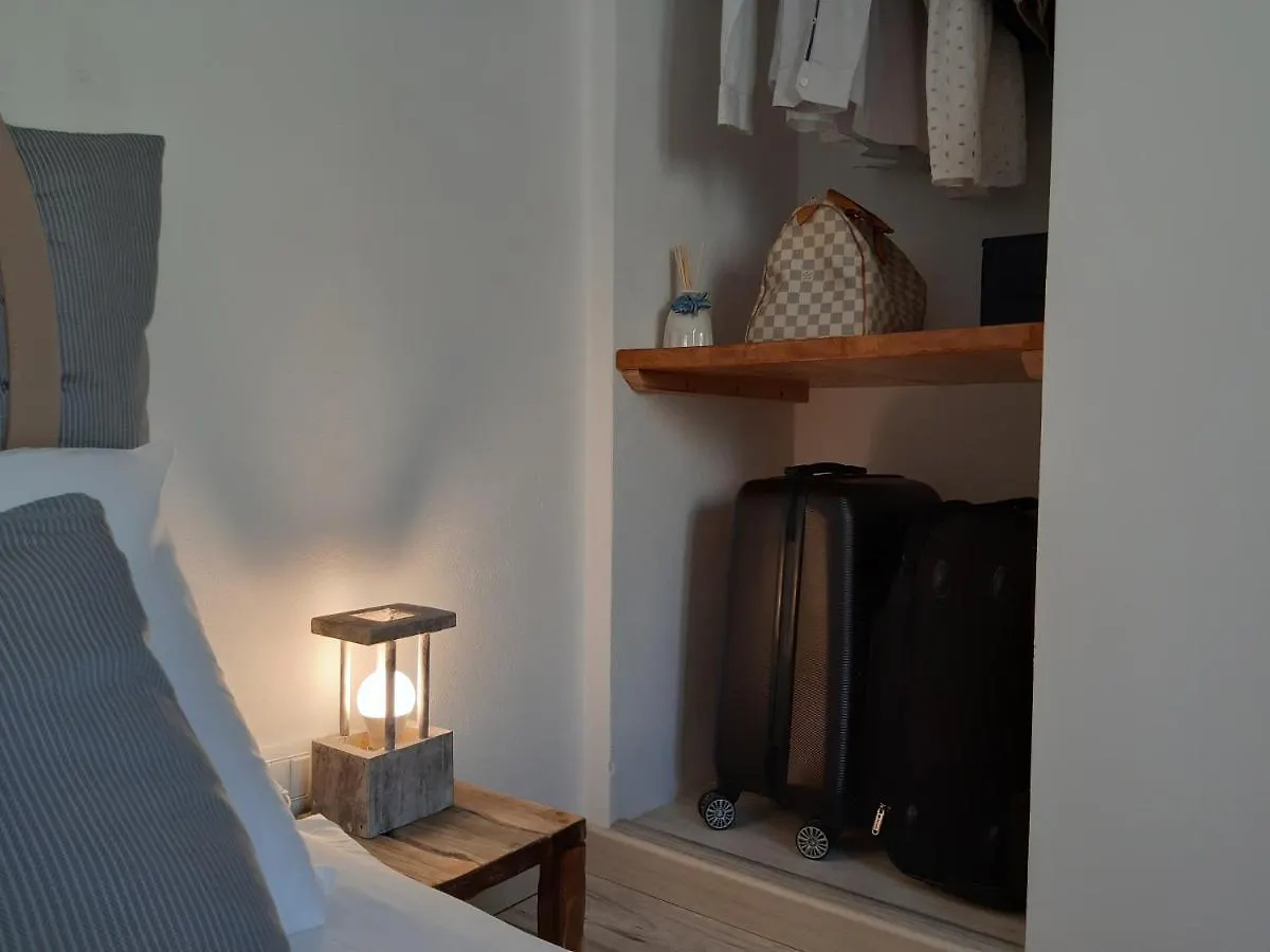 בית הארחה איסולה דלה פמינה Home Holiday Sicily Private Room איטליה