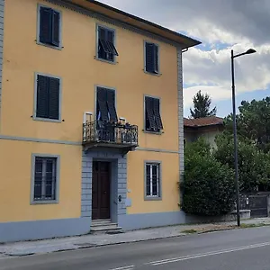 Finestra Sul Borgo Lucca